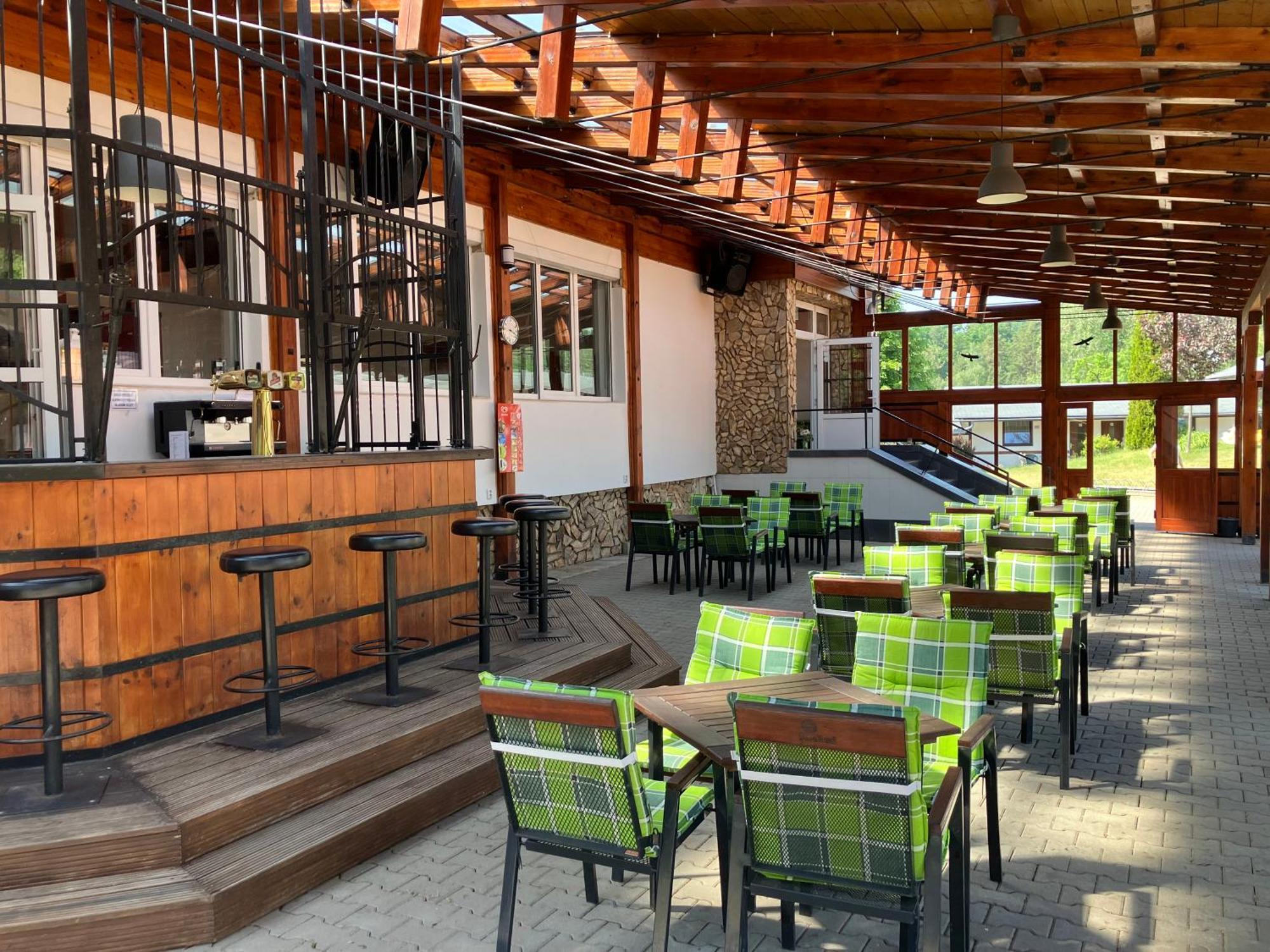 Raj Sportovni A Rekreacni Resort Branzez Knezmost Exterior foto