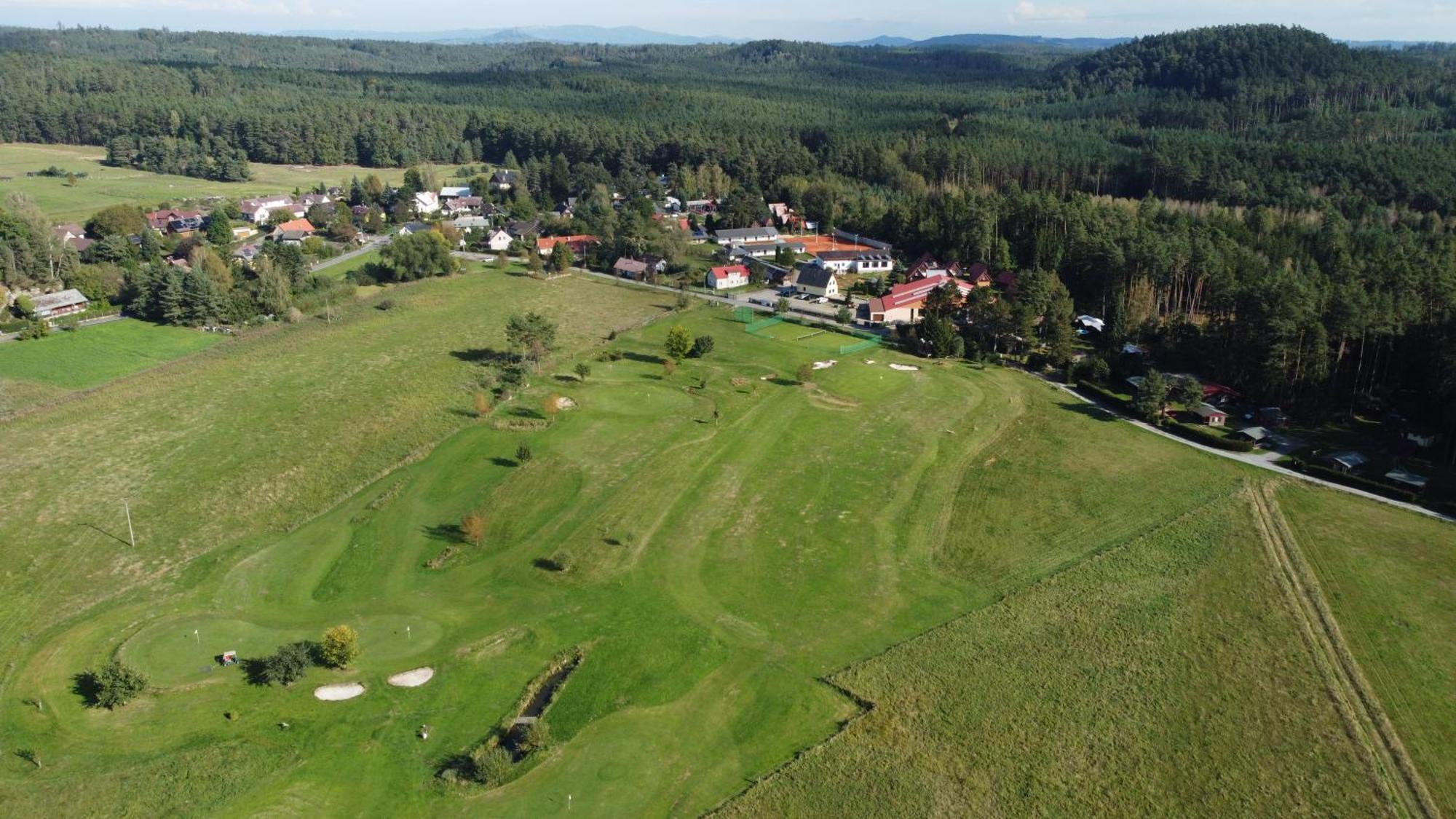 Raj Sportovni A Rekreacni Resort Branzez Knezmost Exterior foto